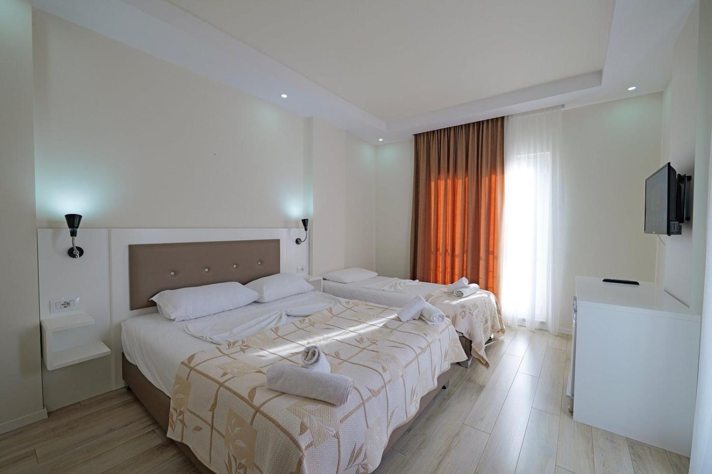 Helia Seaside Hotel ساراندا المظهر الخارجي الصورة