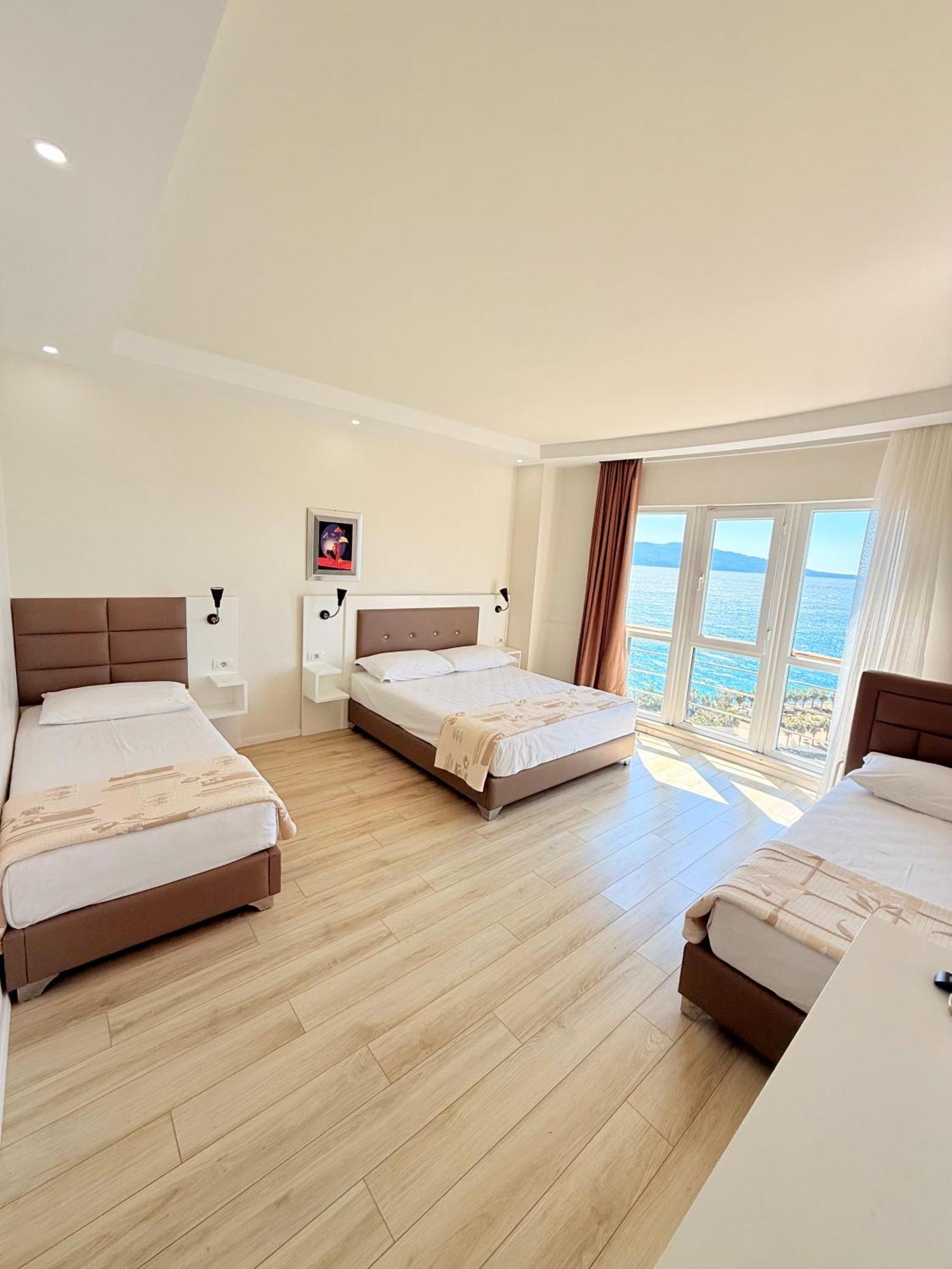 Helia Seaside Hotel ساراندا المظهر الخارجي الصورة