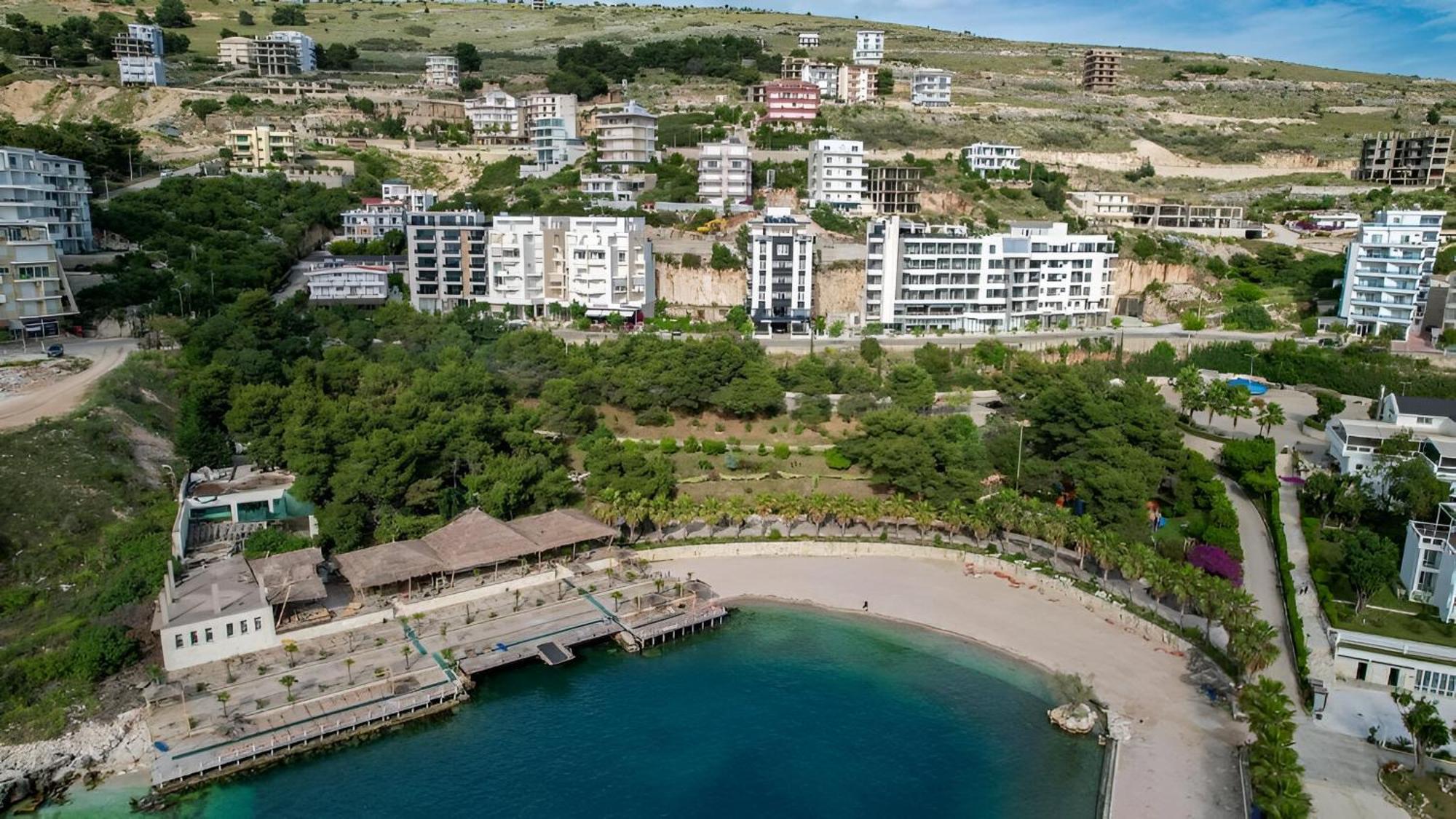 Helia Seaside Hotel ساراندا المظهر الخارجي الصورة