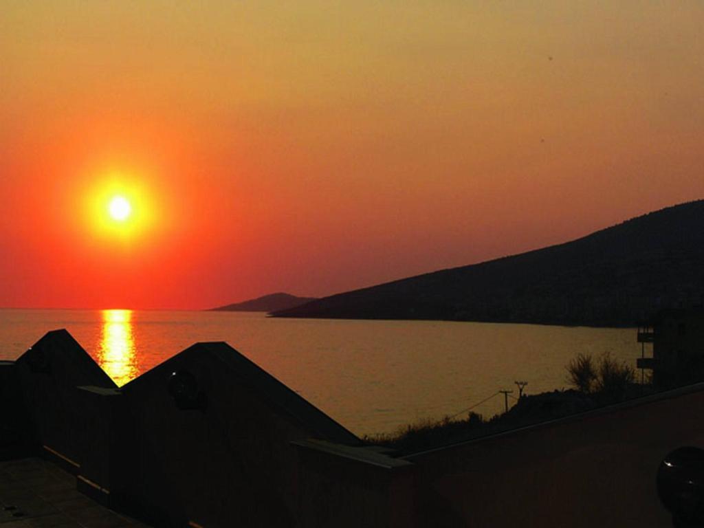 Helia Seaside Hotel ساراندا المظهر الخارجي الصورة
